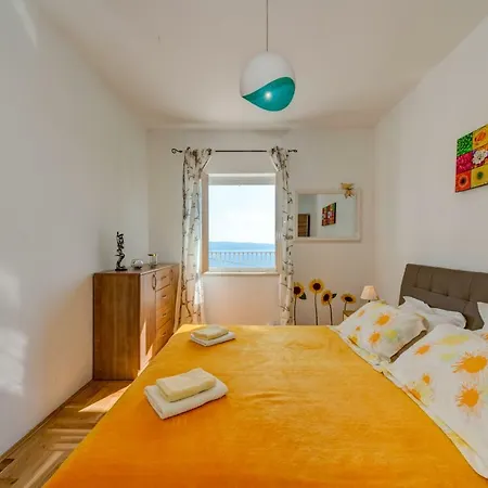 Figa Omis